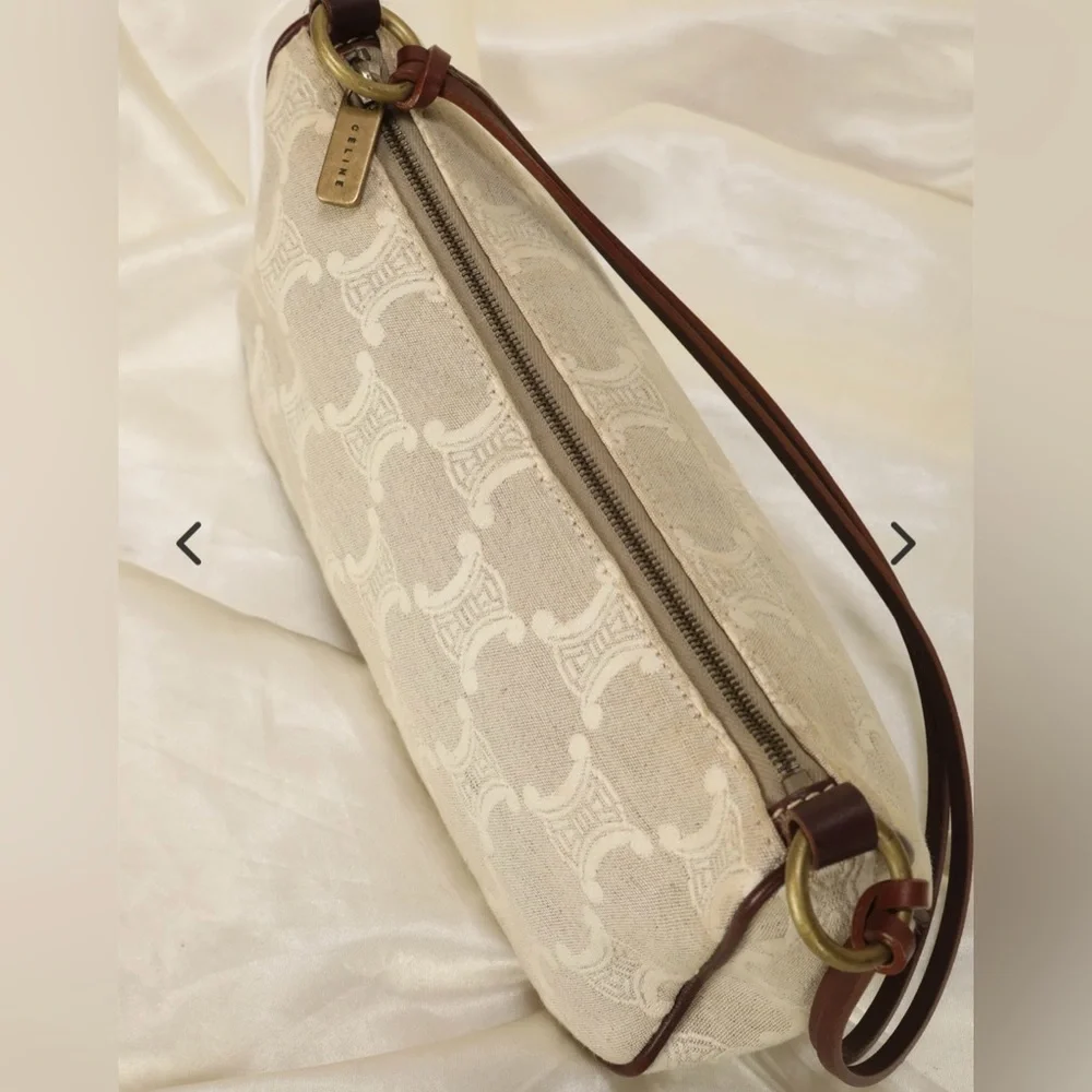 Authentic Celine Triomphe Pochette - Picture 10 of 16